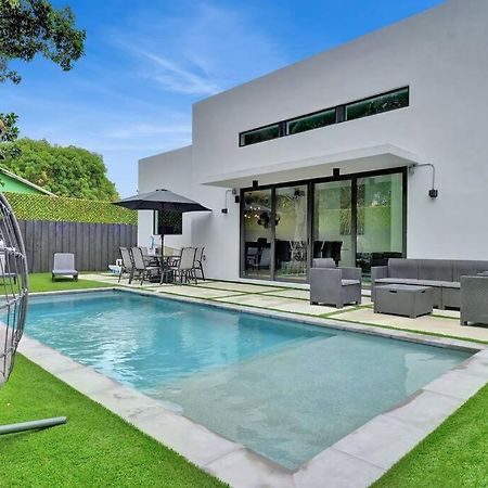 הוילה מיאמי Design House -Heated Pool -Big Yard -Gated Parking מראה חיצוני תמונה