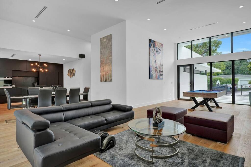 הוילה מיאמי Design House -Heated Pool -Big Yard -Gated Parking מראה חיצוני תמונה