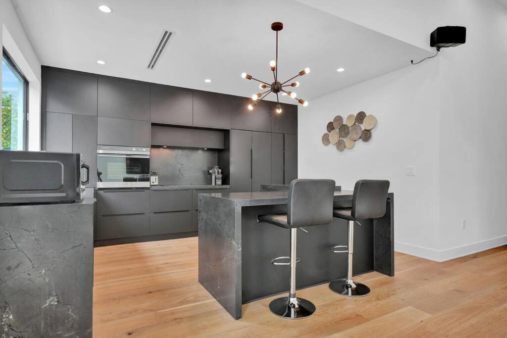 הוילה מיאמי Design House -Heated Pool -Big Yard -Gated Parking מראה חיצוני תמונה