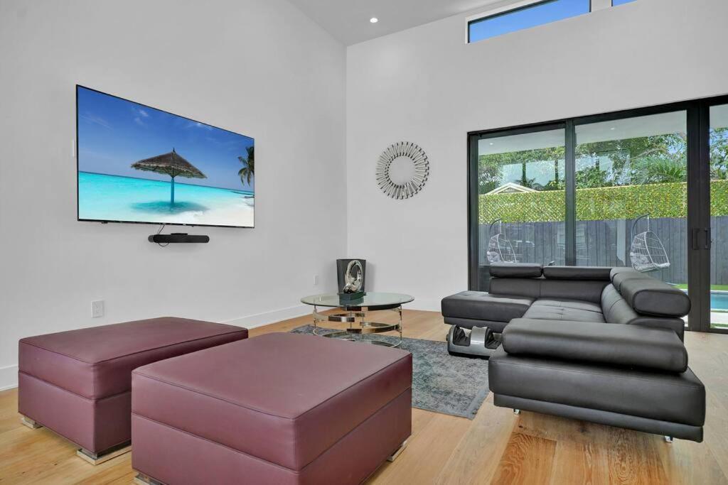 הוילה מיאמי Design House -Heated Pool -Big Yard -Gated Parking מראה חיצוני תמונה