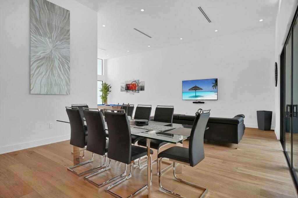 הוילה מיאמי Design House -Heated Pool -Big Yard -Gated Parking מראה חיצוני תמונה