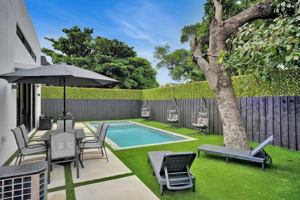 הוילה מיאמי Design House -Heated Pool -Big Yard -Gated Parking מראה חיצוני תמונה